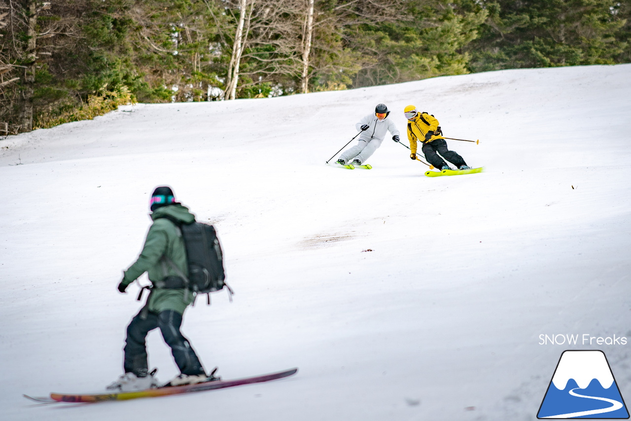 星野リゾート　トマム｜M's Ski Salon「Snow!!Snow!!Snow!!3rd season」の番組撮影に同行！今回のゲストは、星野リゾート代表・星野佳路さん。プロスキーヤー・吉田勝大さんと一緒にスキーセッション撮影です！